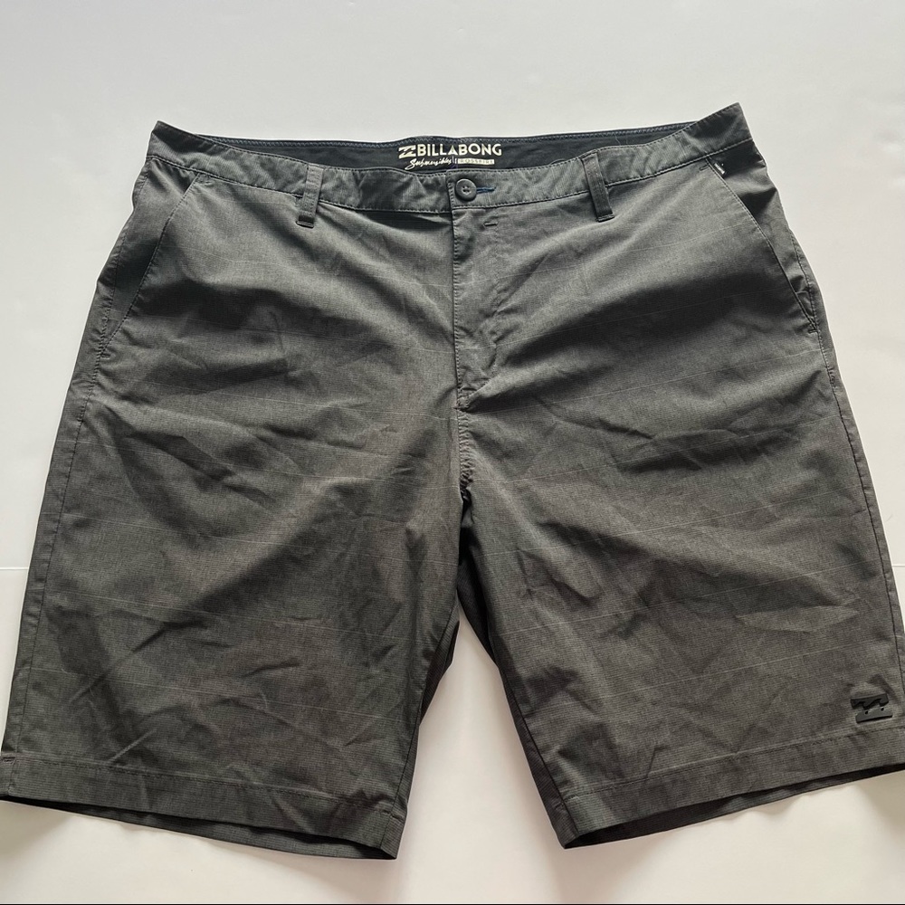 Men’s BILLABONG Submersibles Crossfire Short Swim Casual Athletic Grey